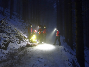 Wanderin gestürzt Wanderin gestürzt
