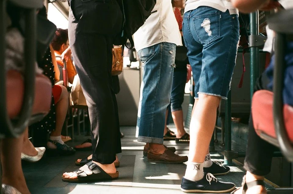 16.09.2021 - Anreize zum Bus- und Bahnfahren