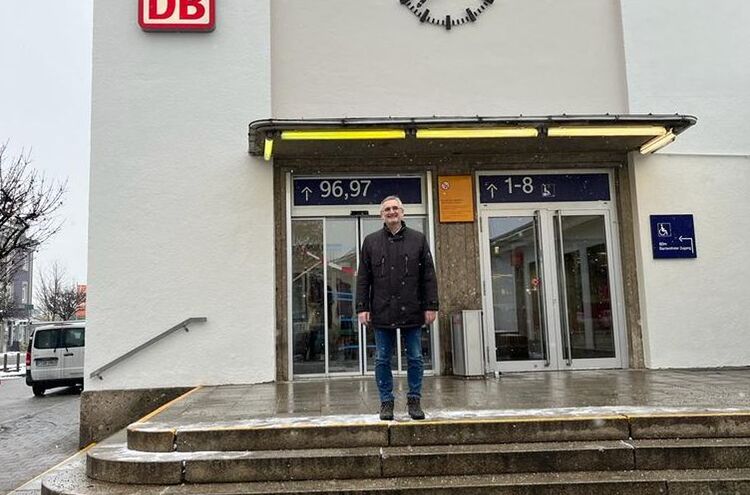 Bahnhoffreilassing2