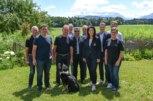 Agrarministerin Michaela Kaniber beim Besuch einer Anlage bei Teisendorf Agrarministerin Michaela Kaniber beim Besuch einer Anlage bei Teisendorf