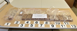 drogenfund-sbg-polizei.jpg 2105x869, 387 KB drogenfund-sbg-polizei.jpg 2105x869, 387 KB