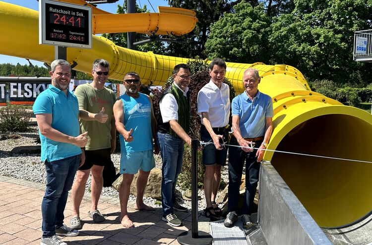 Einweihung Wasserrutsche