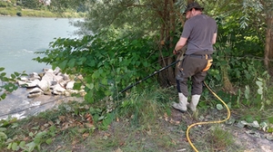 Ein Mitarbeiter beim Einsatz der neuen Lanze Ein Mitarbeiter beim Einsatz der neuen Lanze
