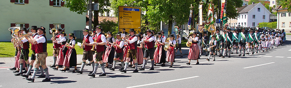 Festzug Frühlingsfest Traunstein 2025 Festzug Frühlingsfest Traunstein 2025