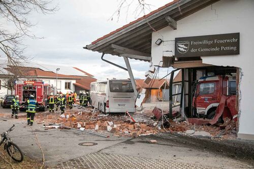 Feuerwehrhaus2