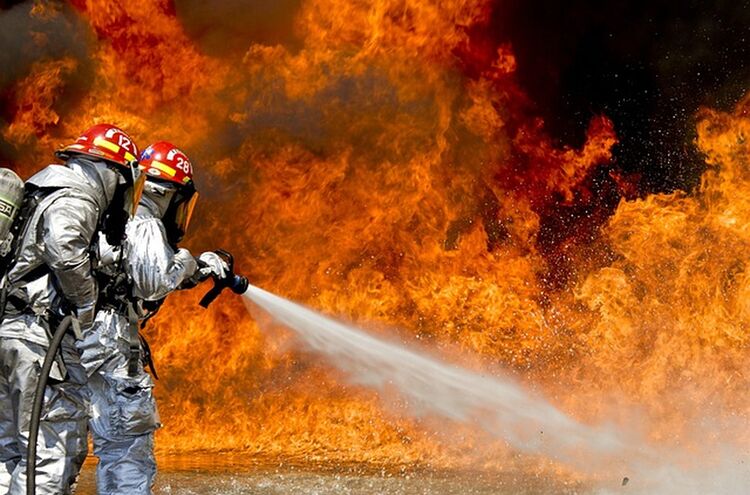 Firefighters 115800 640