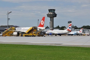 Flughafen