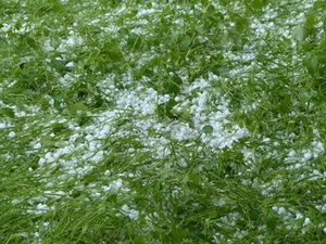 hagel-symbolfoto.jpg