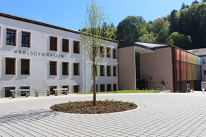 Karlsgymnasium neu