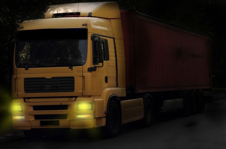 Lastwagen Nacht