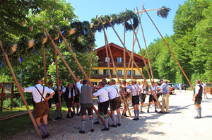 Maibaumaufstellen Jechling 2018