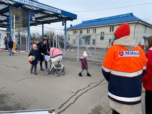 Malteser aus Rumänien an der ukrainischen Grenze Malteser aus Rumänien an der ukrainischen Grenze