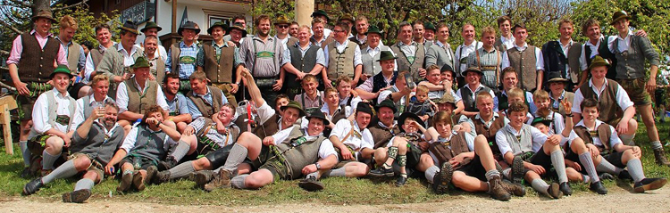 Maibaumaufstellen 2017 beim Kohlhiasl in der Schönau a.K. Maibaumaufstellen 2017 beim Kohlhiasl in der Schönau a.K.