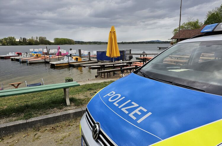 Polizei Ruderboot 1