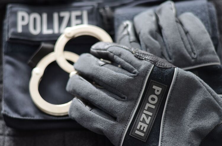 Polizeihandschuhe