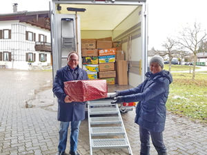 "Junge Leute helfen" Prien