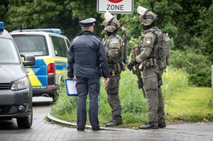 Das SEK beim Einsatz in Trostberg Das SEK beim Einsatz in Trostberg