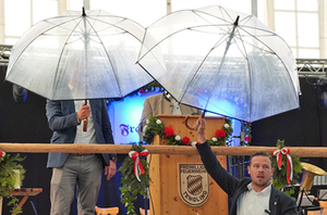 Söder Tengling 2022 Bierzelt Eierwurf Söder Tengling 2022 Bierzelt Eierwurf