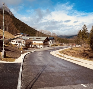 Straßenbauarbeiten Hintersee