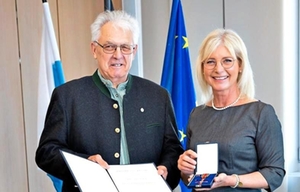 Bundesverdienstkreuz Tradler Bundesverdienstkreuz Tradler
