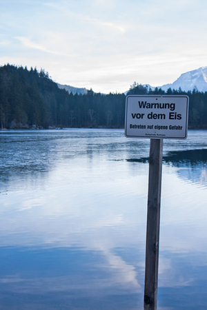 Warnung vor dem Eis