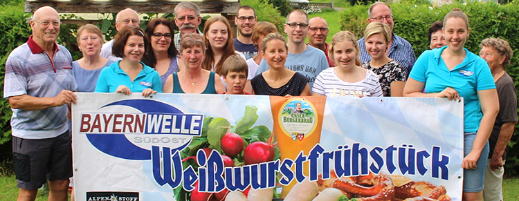 Bayernwelle Weißwurstfrühstück 04 August 2017 in Mietenkamm bei Elisabeth Siegert